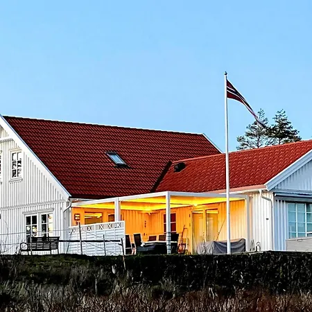 5 Star In Engelsviken, Cleaning Included *